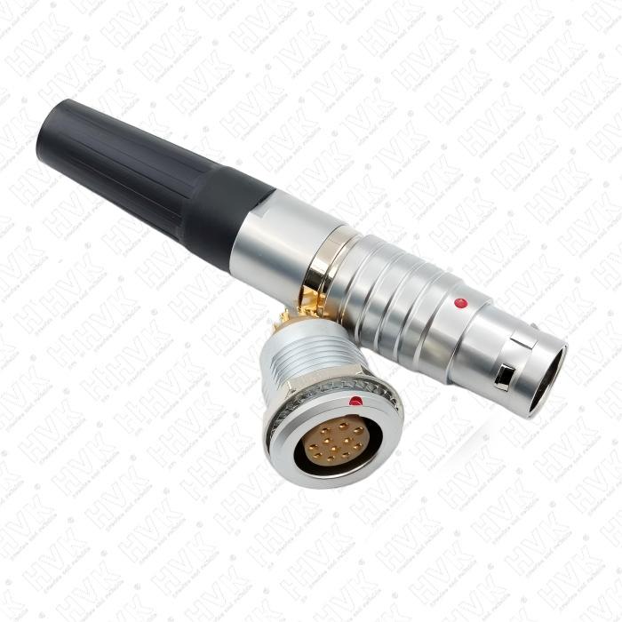 电连接器